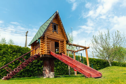 baumhaus-haus-baum-garten-bauen-holz-18