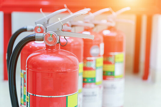 sicherheit-sicheres-haus-hilfsmittel-hilfe-achten-01 Feuerlöscher